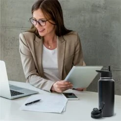 Thermosfles - Onyx Black - 1 Liter - Extra Dop Met Rietje & Drinktuit - Thermosflessen - Isoleerfles - BPA Vrij - Lekvrij - Thermoskan - Isoleerbeker - Thermosbeker 14 Thermosfles - Onyx Black - 1 Liter - Extra Dop Met Rietje & Drinktuit - Thermosflessen - Isoleerfles - BPA Vrij - Lekvrij - Thermoskan - Isoleerbeker - Thermosbeker -Drinken Goedkope Winkel 1193x1200