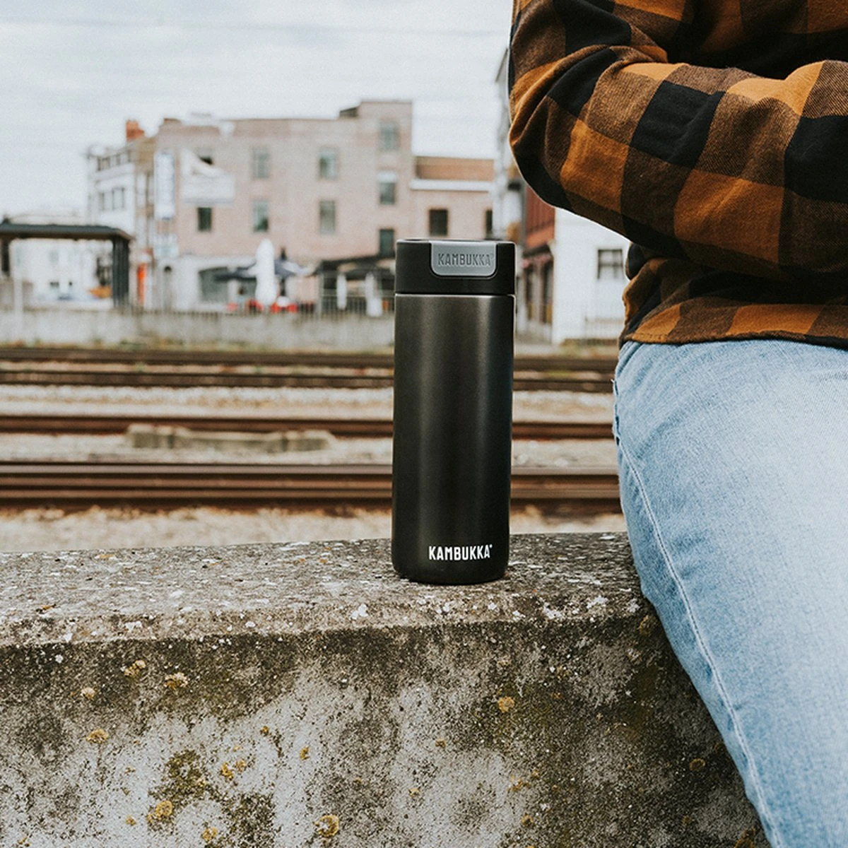 Kambukka Olympus Thermosbeker 500 Ml - Makkelijk Reinigen - Lekvrije Koffiebeker - RVS - Darkness 8 Kambukka Olympus Thermosbeker 500 Ml - Makkelijk Reinigen - Lekvrije Koffiebeker - RVS - Darkness - Afbeelding 8