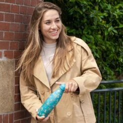 IZY Bottles X Van Gogh Museum - Amandelbloesem | 500 ML | Thermosfles | Drinkfles | Waterfles | Schoolfles | Isoleerfles | Beker | Drinkbeker | Koud | Warm | Fles | Back To School | 500ml 9 IZY Bottles X Van Gogh Museum - Amandelbloesem | 500 ML | Thermosfles | Drinkfles | Waterfles | Schoolfles | Isoleerfles | Beker | Drinkbeker | Koud | Warm | Fles | Back To School | 500ml -Drinken Goedkope Winkel 1200x1200 388