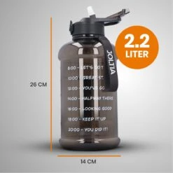 JOLTIA - Sportfles Met Sleeve - Drinkfles Met Rietje - Met Tijdmarkering En Motivatie - Tijd - Drinkflessen Volwassenen - Waterfles - Motiverende Drink / Water Fles - Bidon - Waterjug - 2.2 Liter - Zwart -Drinken Goedkope Winkel 1200x1200 608