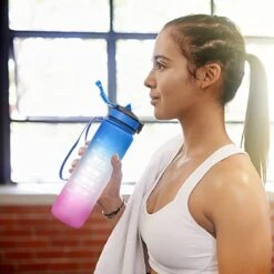 Merkloos Motivatie Waterfles Met Tijdmarkering | Sport Waterfles | Drinkfles Met Rietje | Tritan Waterflessen | Lekvrije Sportfles | 1 Liter Waterfles | Motivatie Waterfles | Motiverende Drinkfles | Drinkflessen | BPA Vrij | Cadeau | Blauw Roze -Drinken Goedkope Winkel 1200x1200 745