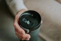 Kambukka Etna Grip Thermosbeker 500 Ml - Makkelijk Reinigen - Lekvrije Koffiebeker - Zwart -Drinken Goedkope Winkel 1200x800 55