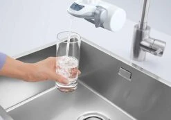 BRITA On Tap Faucet Filtration System - Uitstekend Smakend Gefilterd Water - Inclusief 1 BRITA ON TAP Kraanfilter - 600 Liter Water Gefilterd Per Patroon - Witte Kleur -Drinken Goedkope Winkel 1200x839 1