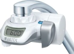 BRITA On Tap Faucet Filtration System - Uitstekend Smakend Gefilterd Water - Inclusief 1 BRITA ON TAP Kraanfilter - 600 Liter Water Gefilterd Per Patroon - Witte Kleur -Drinken Goedkope Winkel 1200x871 1