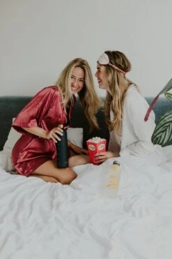 Aquachic - 1L Waterfles Met 2 Doppen En Tijdsmarkeringen - Lekvrij & Licht - Duurzaam - Nederlands Merk - Drink Fles / Bidon- Wit 1 Liter -Drinken Goedkope Winkel 799x1200 13